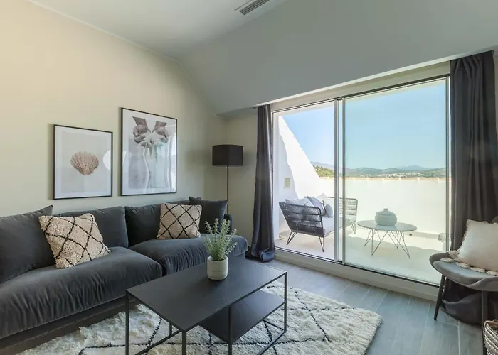 Castillo Sohail Penthouse By Costarentals- Ref 147