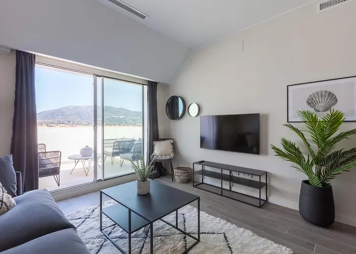 Castillo Sohail Penthouse By Costarentals- Ref 147